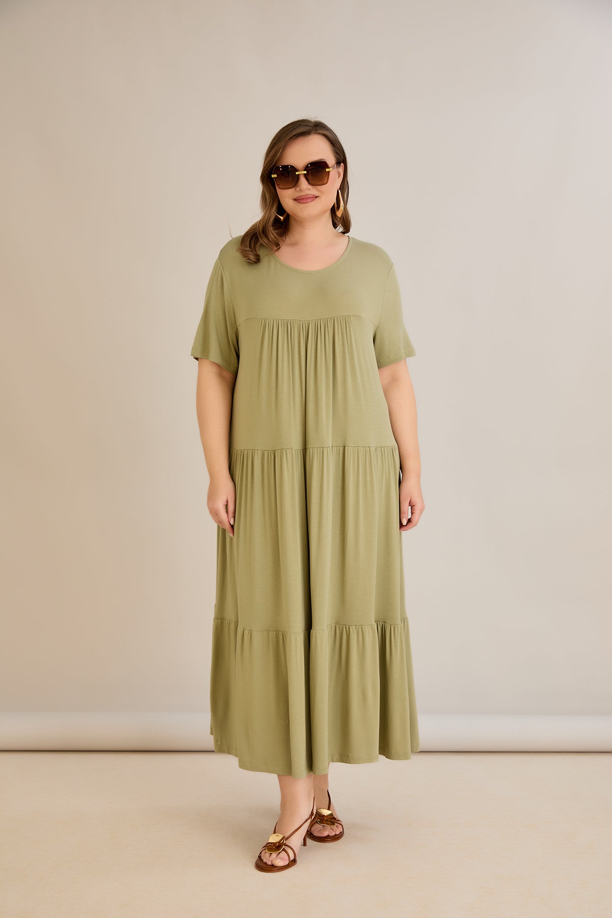 Ecovero-Viskosekleid mit hoher Naht und luftiger Passform - Grün - 10118