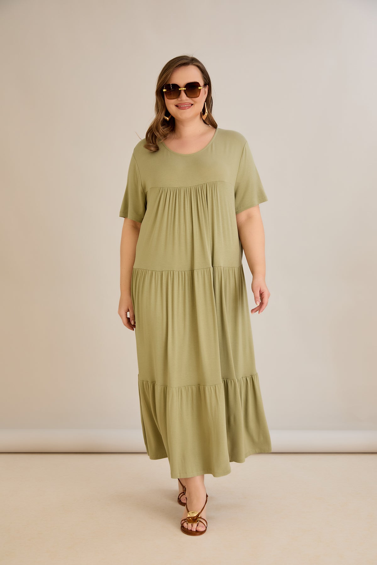 Ecovero-Viskosekleid mit hoher Naht und luftiger Passform - Grün - 10118
