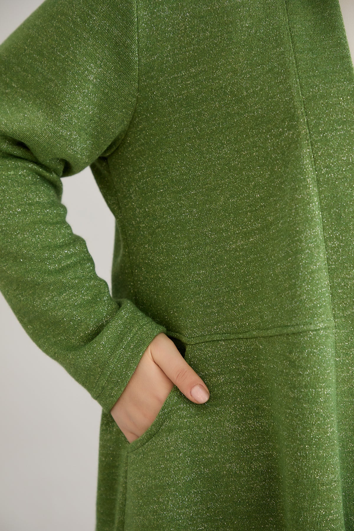 Viskose-Strickjacke mit Lurex - Grün