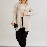 Elegante Strickjacke mit Lurex – offen und mit Taschen - Beige – Beige