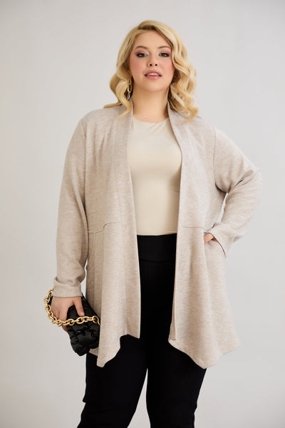 Elegante Strickjacke mit Lurex – offen und mit Taschen  - Beige