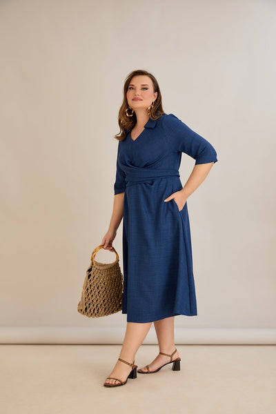 Kleid mit attraktivem Design - Blau