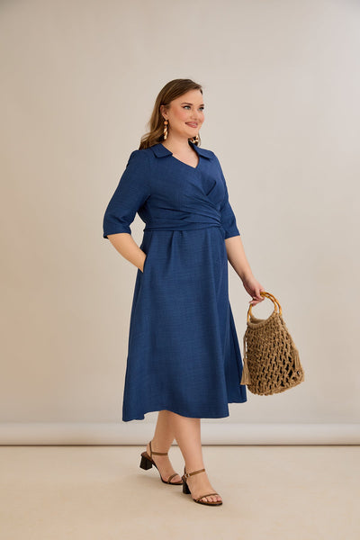 Kleid mit attraktivem Design - Blau