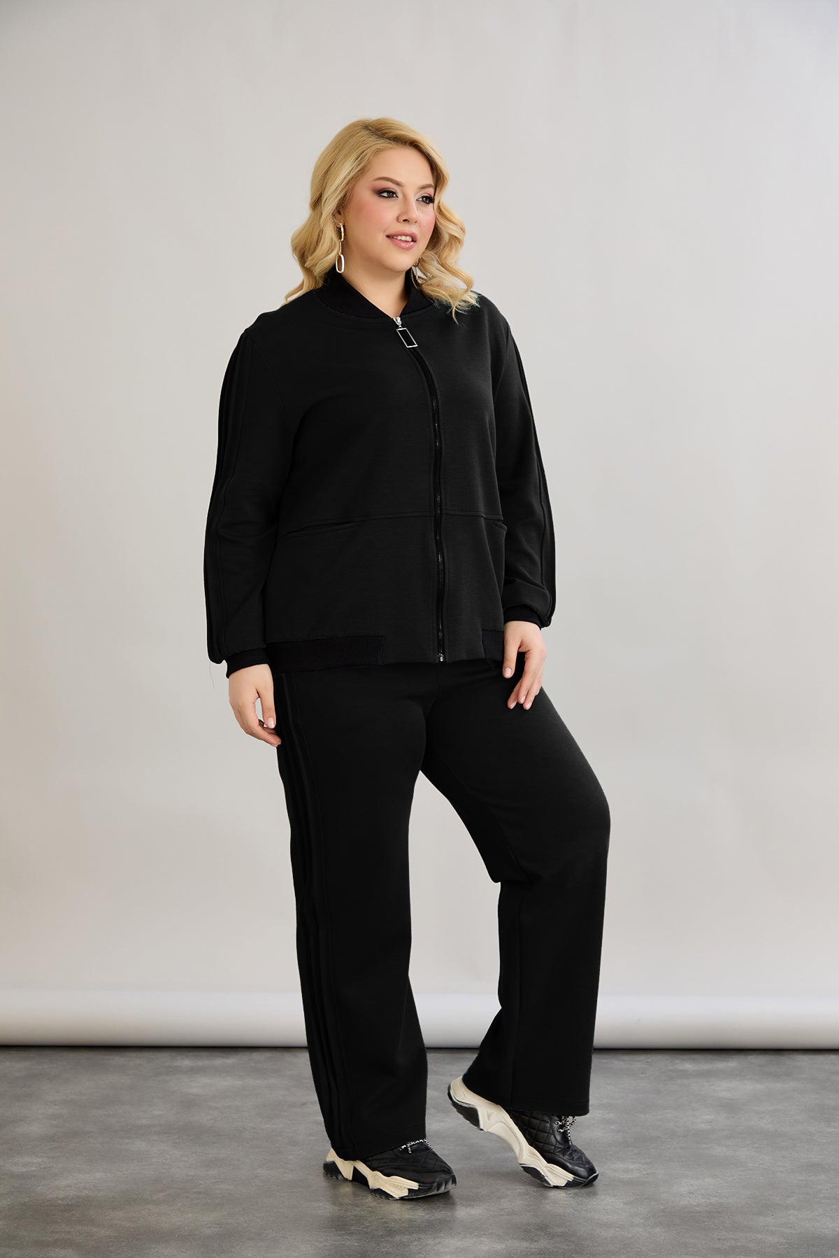 Zweiteiliges Outfit für den Alltag - Schwarz
