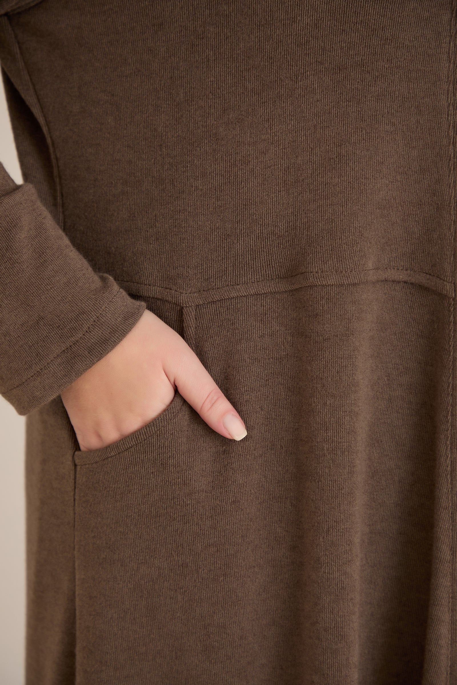 Lange Strickjacke im Cape-Stil – Nerz – Nerz