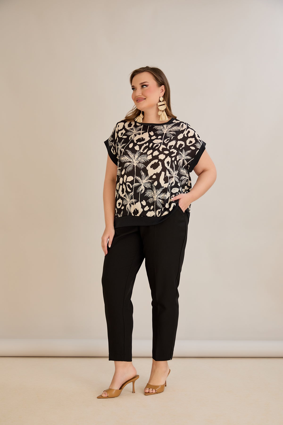Chiffonbluse mit Tropenprint - 10519
