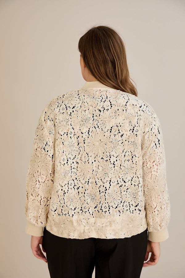 Leichte Baumwolljacke mit floraler Stickerei - 10713