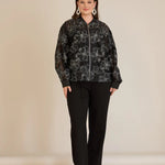Elegante Jacke mit silbernen Blumenmotiven – Schwarz