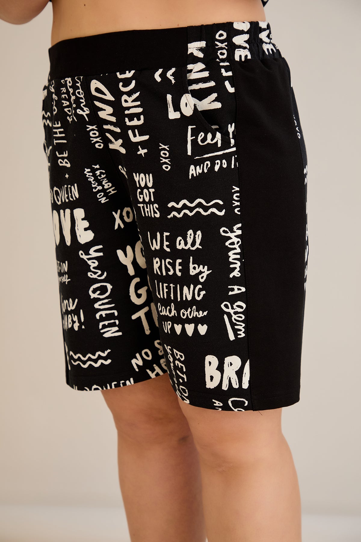 Baumwollset mit aufgedrucktem Schriftzug