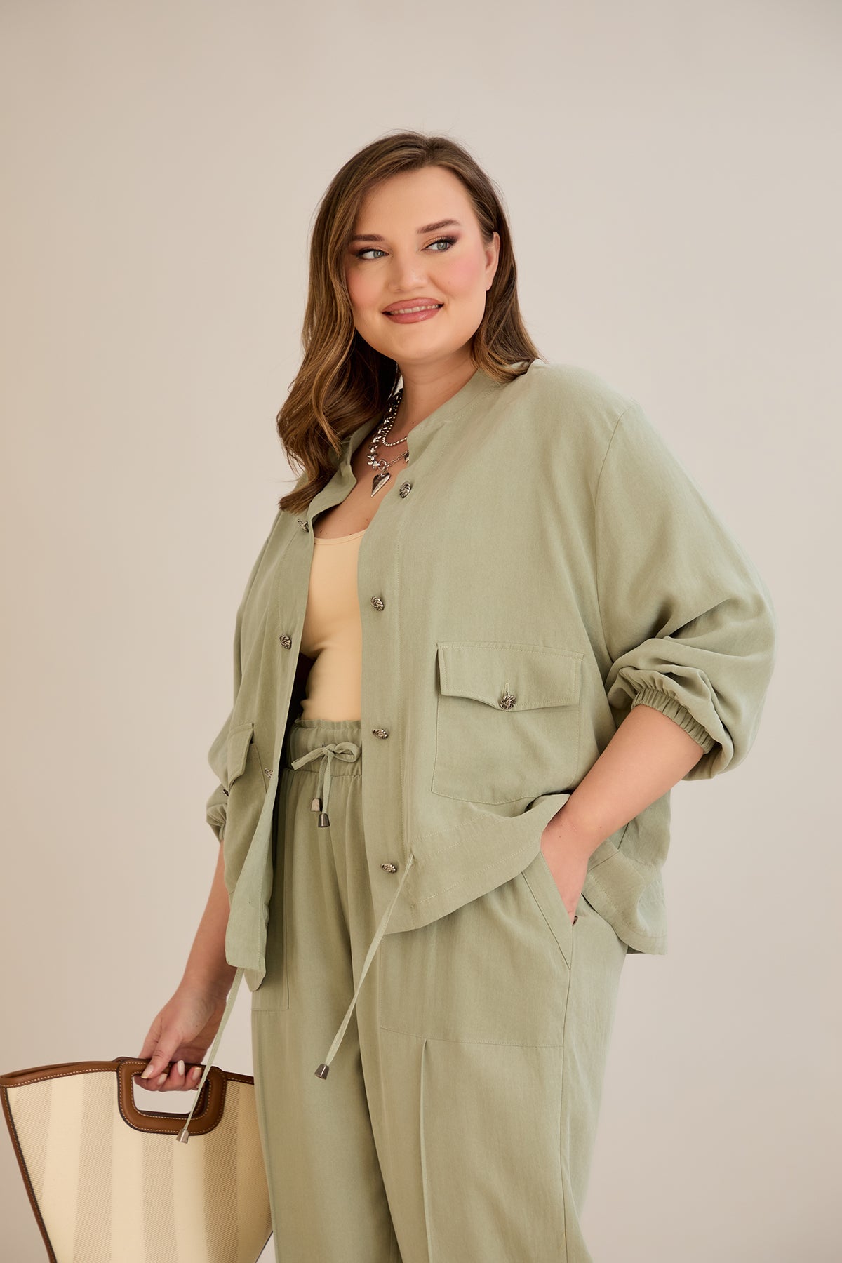 Lyocell Set aus 2 Teilen Hosen + Jacke - Grün 10810