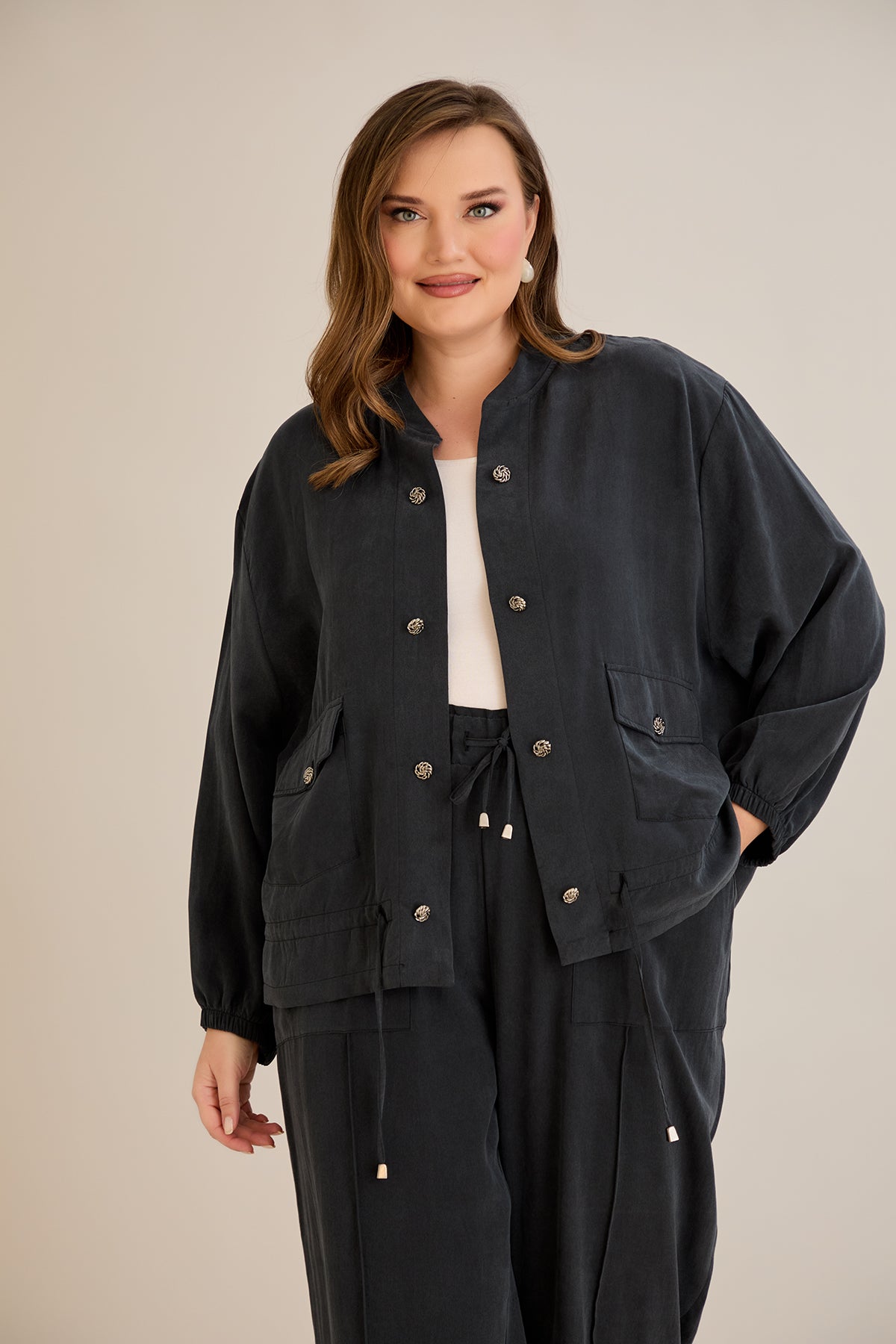 Lyocell Set aus 2 Teilen: Hose + Jacke - Schwarz 10810