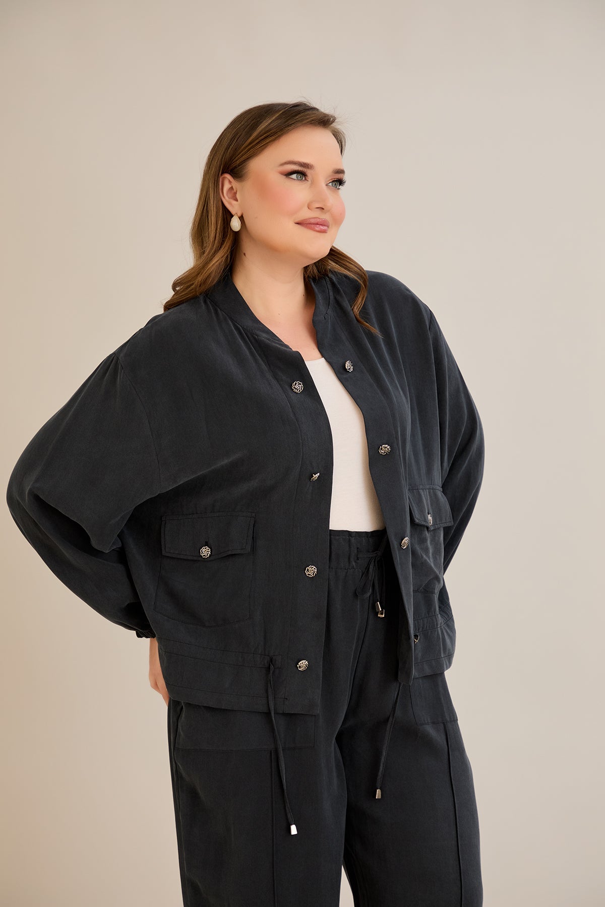 Lyocell Set aus 2 Teilen: Hose + Jacke - Schwarz 10810