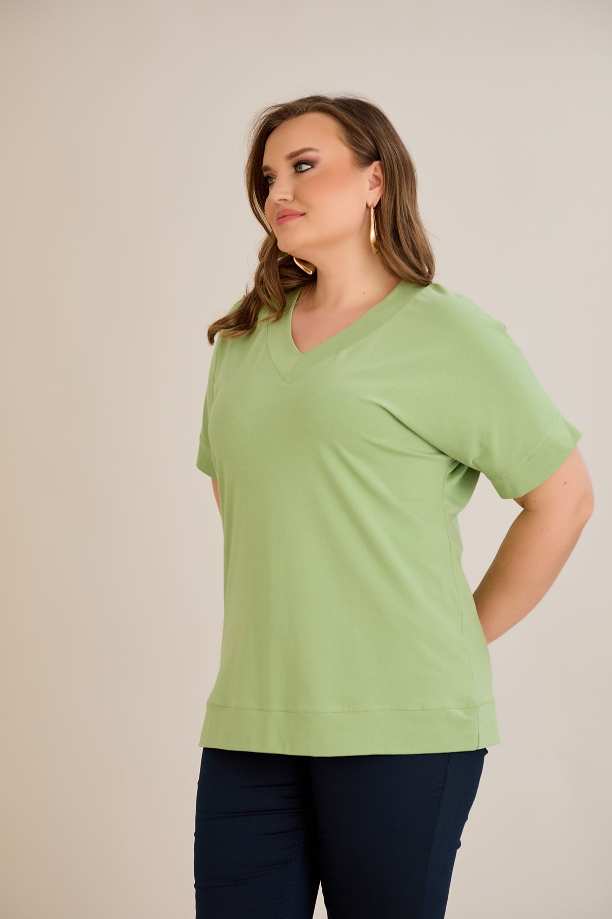 Baumwoll-T-Shirt mit V-Ausschnitt