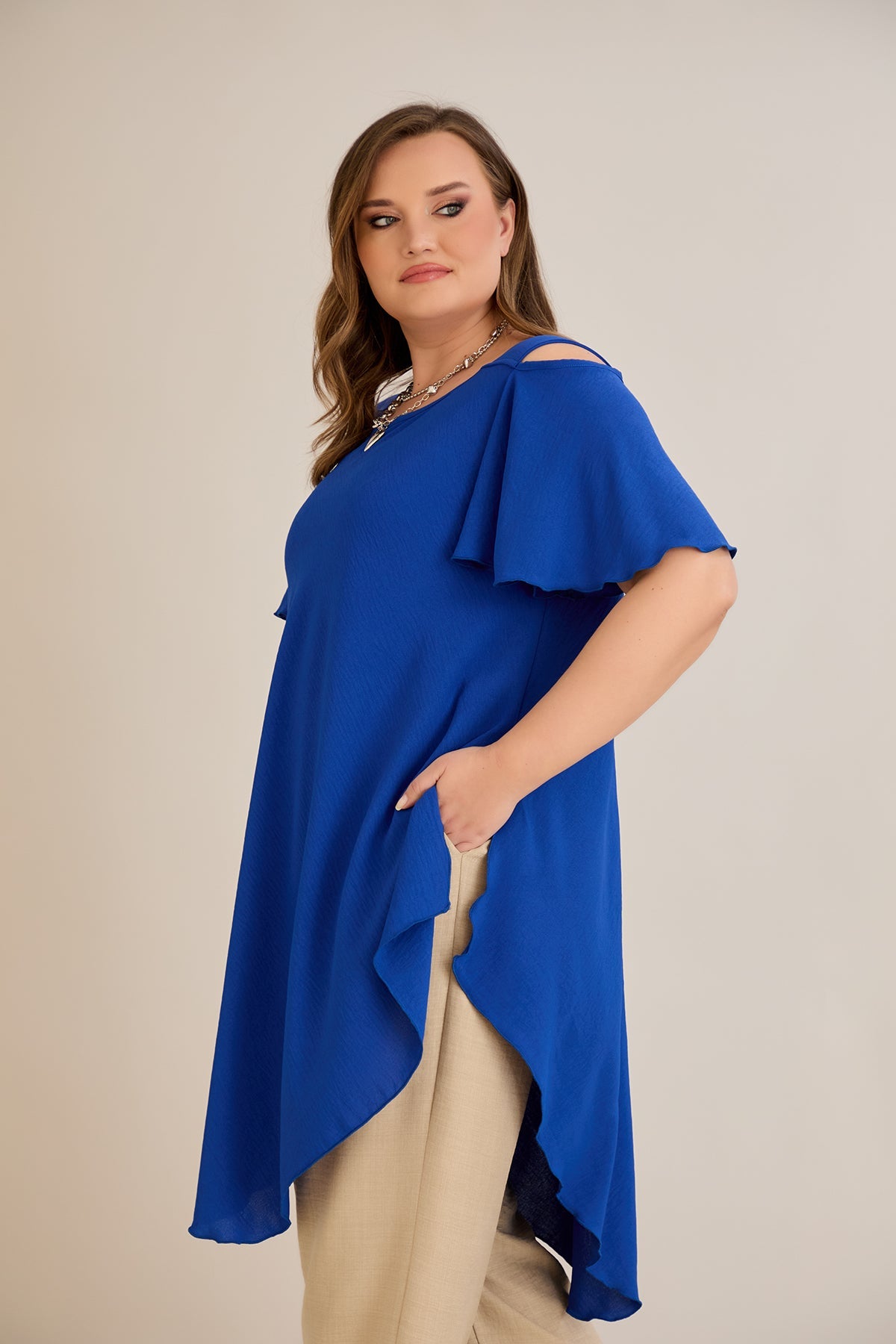 Asymmetrische Tunika mit Cut-Out-Schulter - Blau