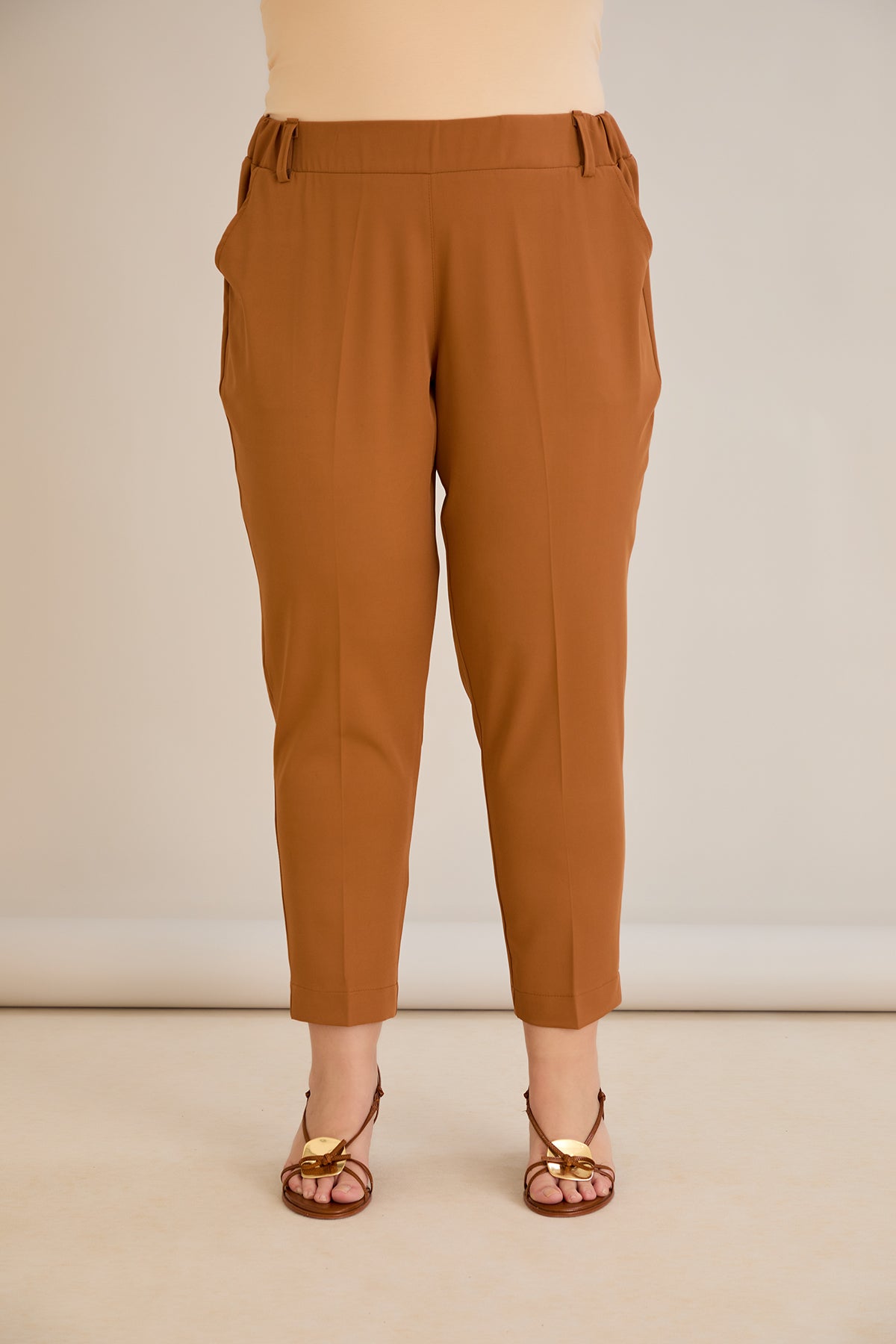 Leichte, elastische Sommerhose - Karamelle