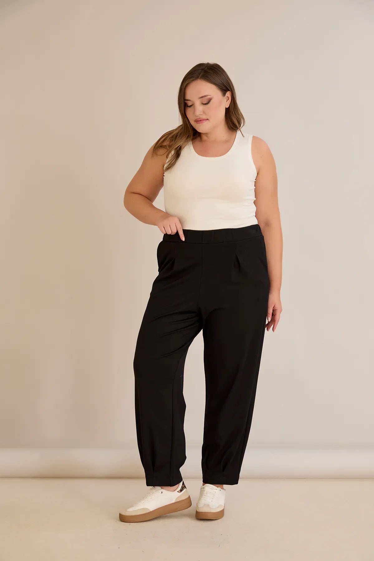 Elastische Viskosehose mit Biesen – Schwarz