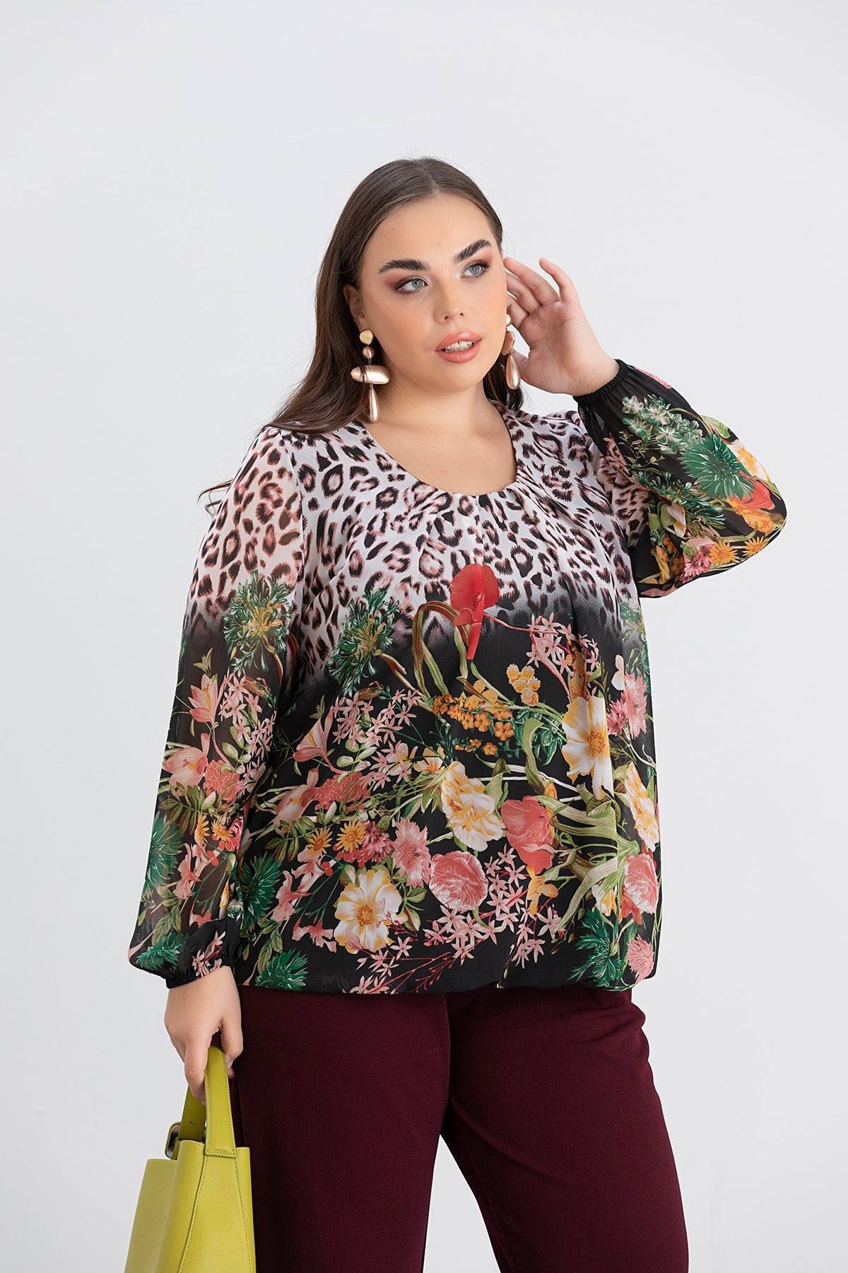 Bluse in lockerer Passform mit elastischem Bund - Multifarbe