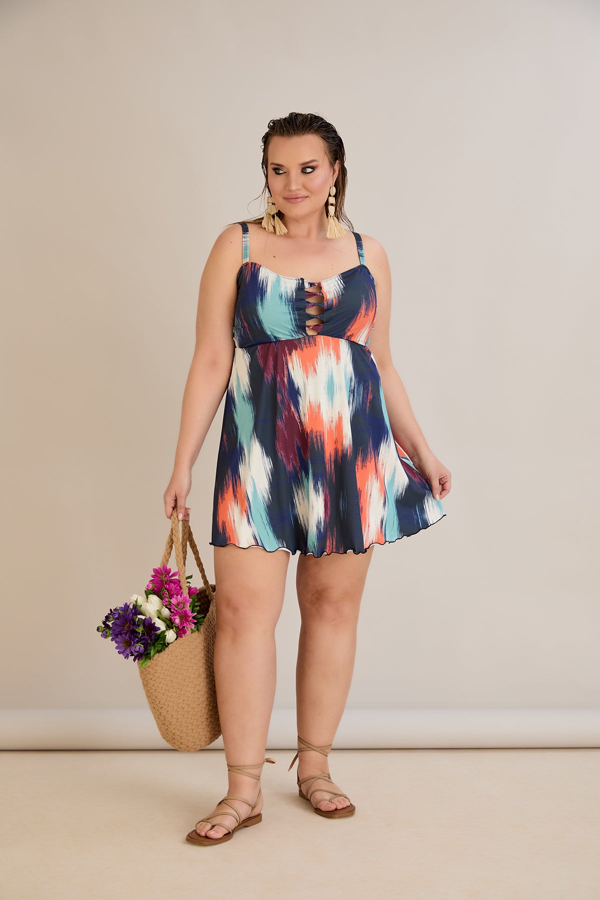 Tankini-Kleid mit tropischem Print und Raffdetail – Multifarbe