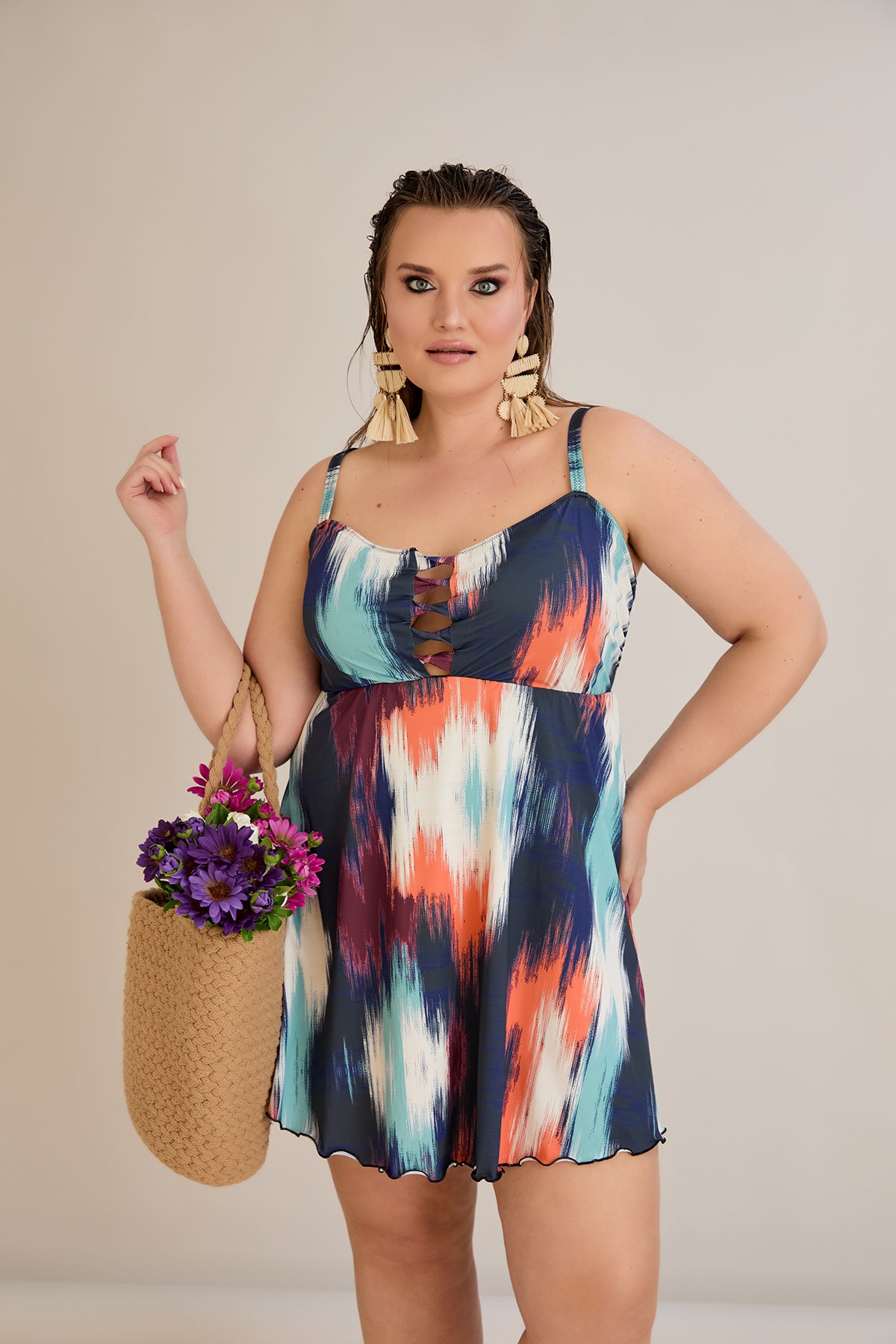 Tankini-Kleid mit tropischem Print und Raffdetail – Multifarbe