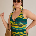 Badeanzug mit V-Ausschnitt und drapierter Front - Tropic – Multifarbe