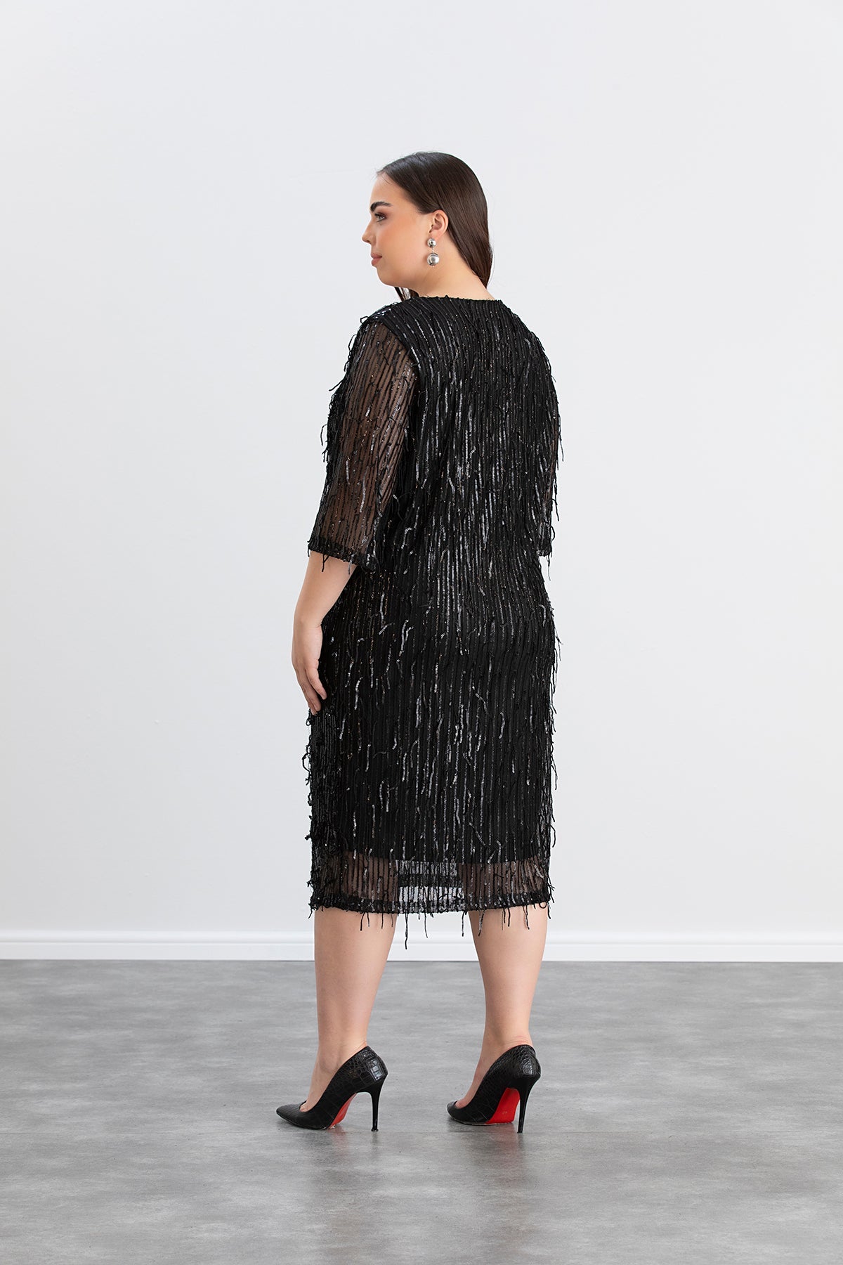 Elegantes Kleid mit Paillettenfransen in großen Größen - Schwarz – Schwarz
