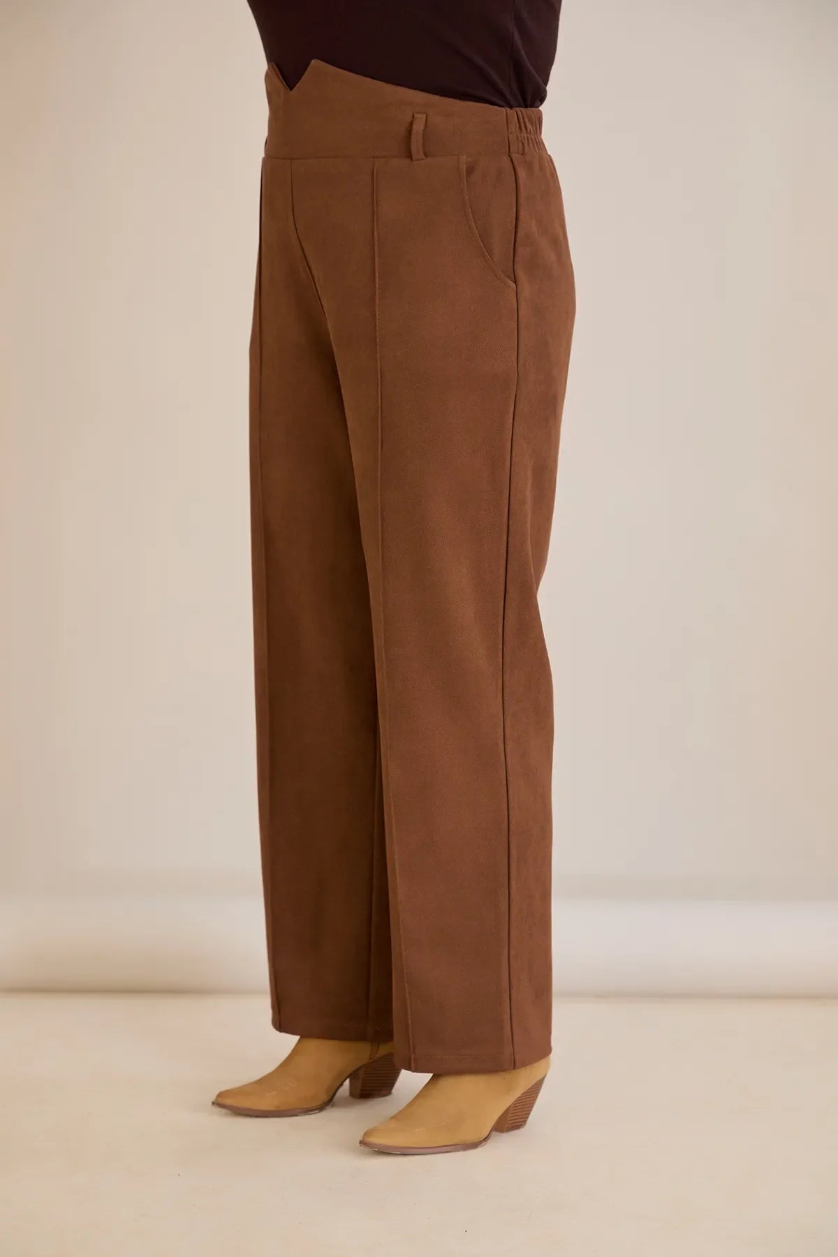 Elegante Hose mit Bügelfalte und hohem Bund - Kaffeebraun – Kaffeebraun