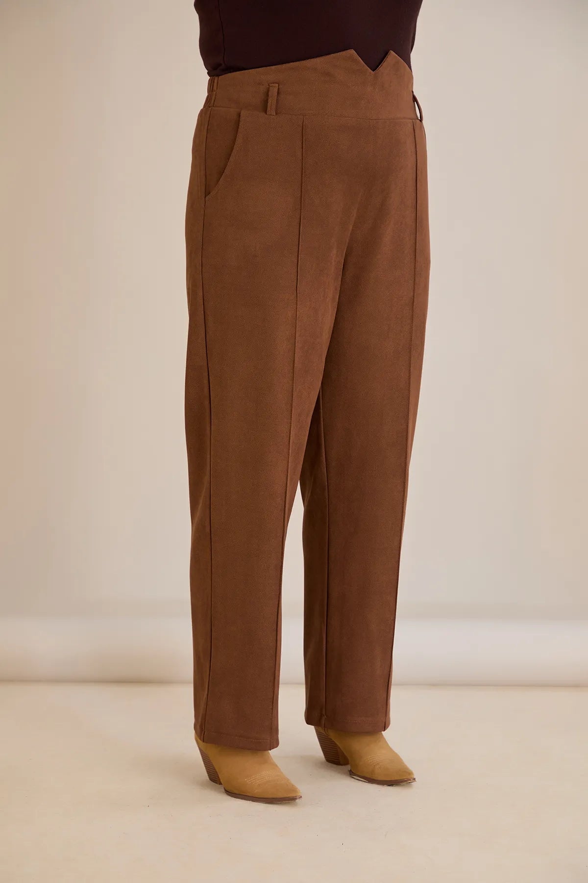 Elegante Hose mit Bügelfalte und hohem Bund - Kaffeebraun – Kaffeebraun