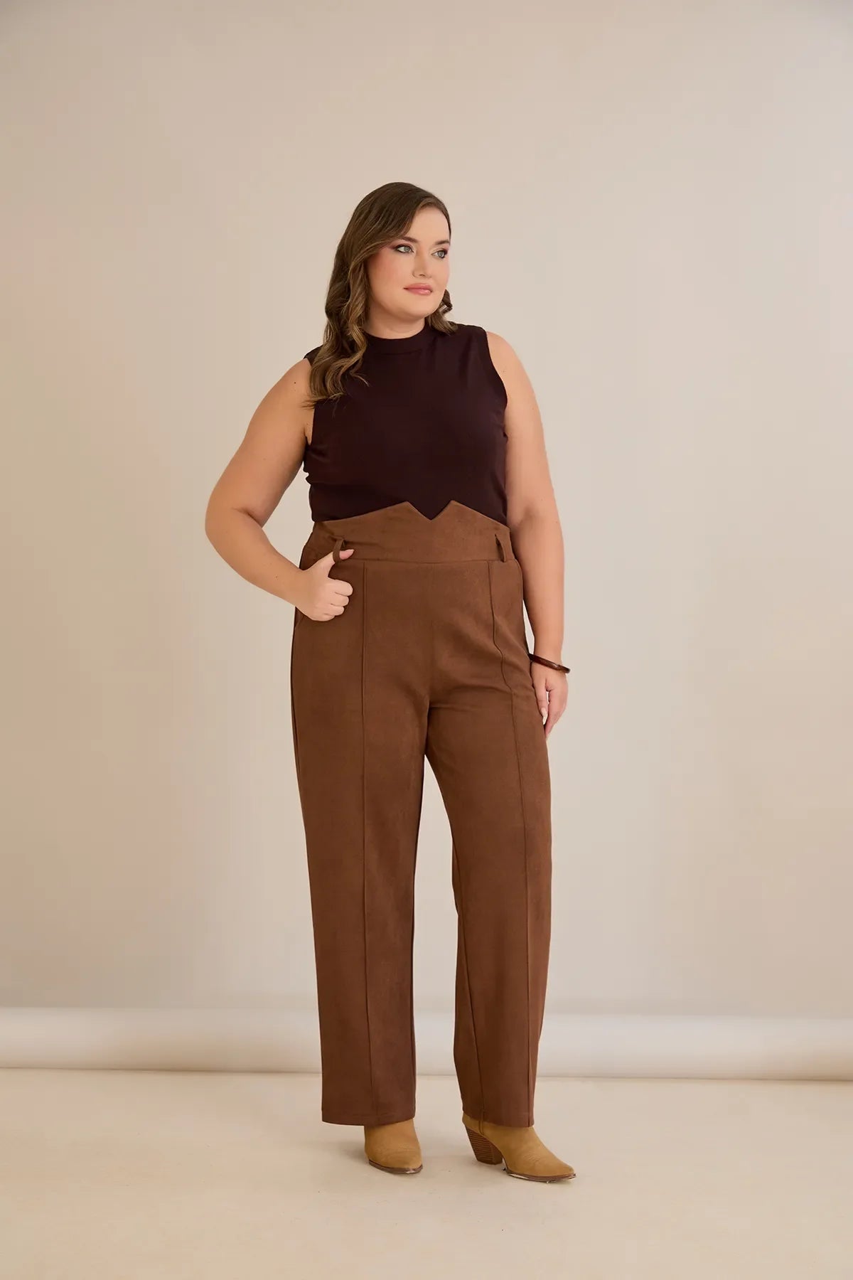 Elegante Hose mit Bügelfalte und hohem Bund - Kaffeebraun – Kaffeebraun