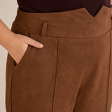 Elegante Hose mit Bügelfalte und hohem Bund - Kaffeebraun – Kaffeebraun
