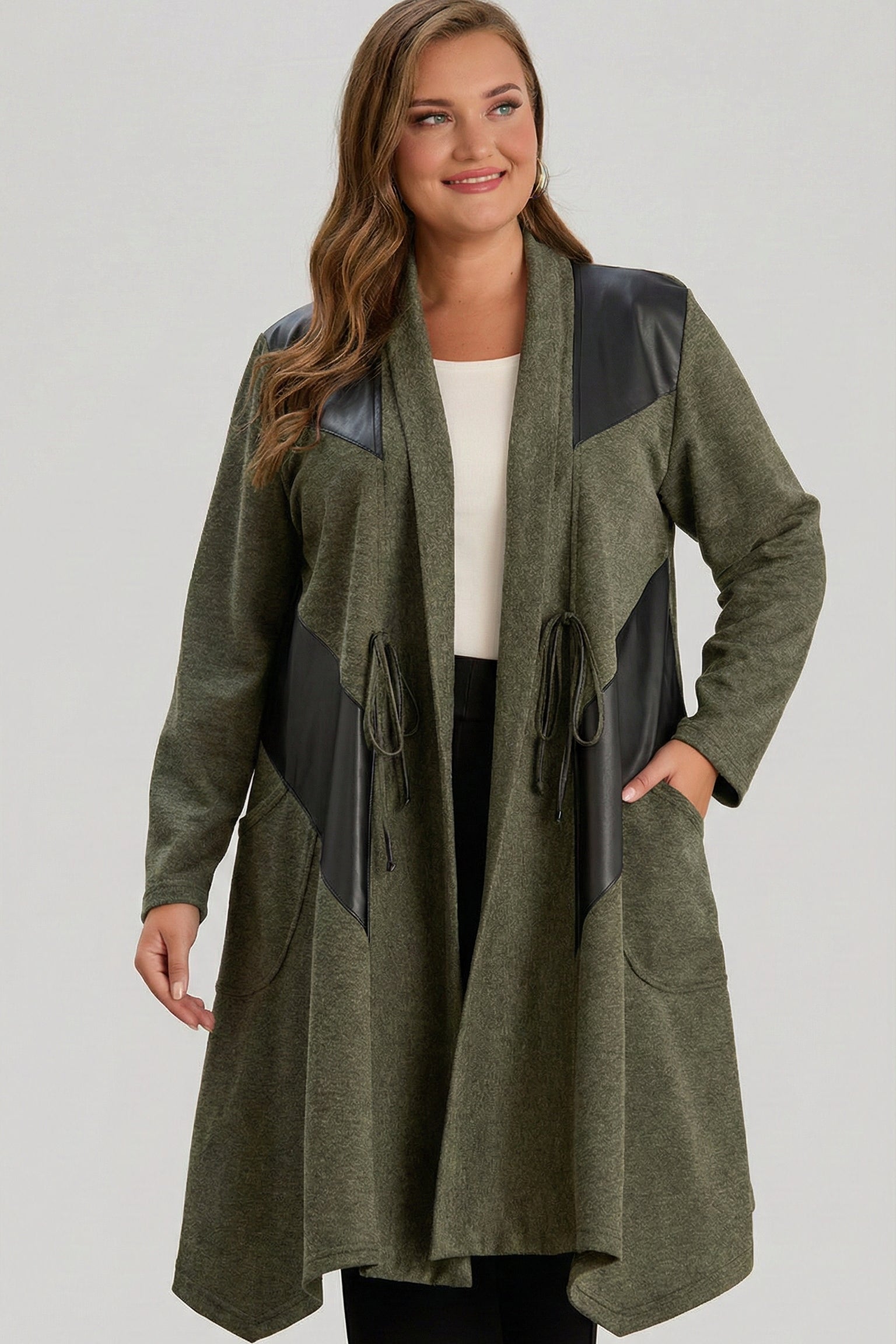 Elegante Weste mit Lederdetails und Bändern - Khaki – Khaki