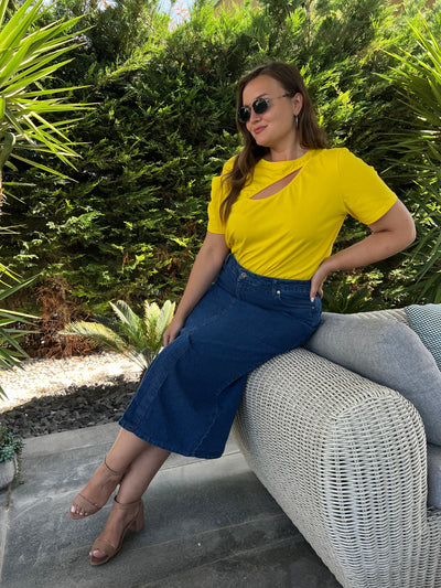 Formende Jeansrock in Midilänge