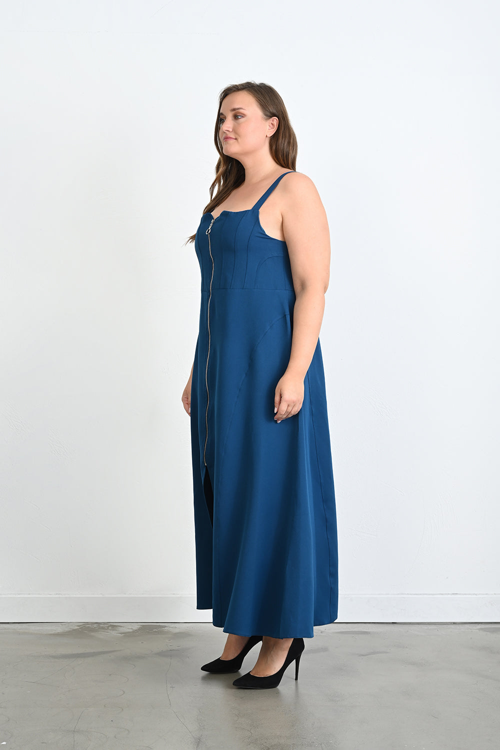 Langes Trägerkleid mit Reißverschluss - Blau