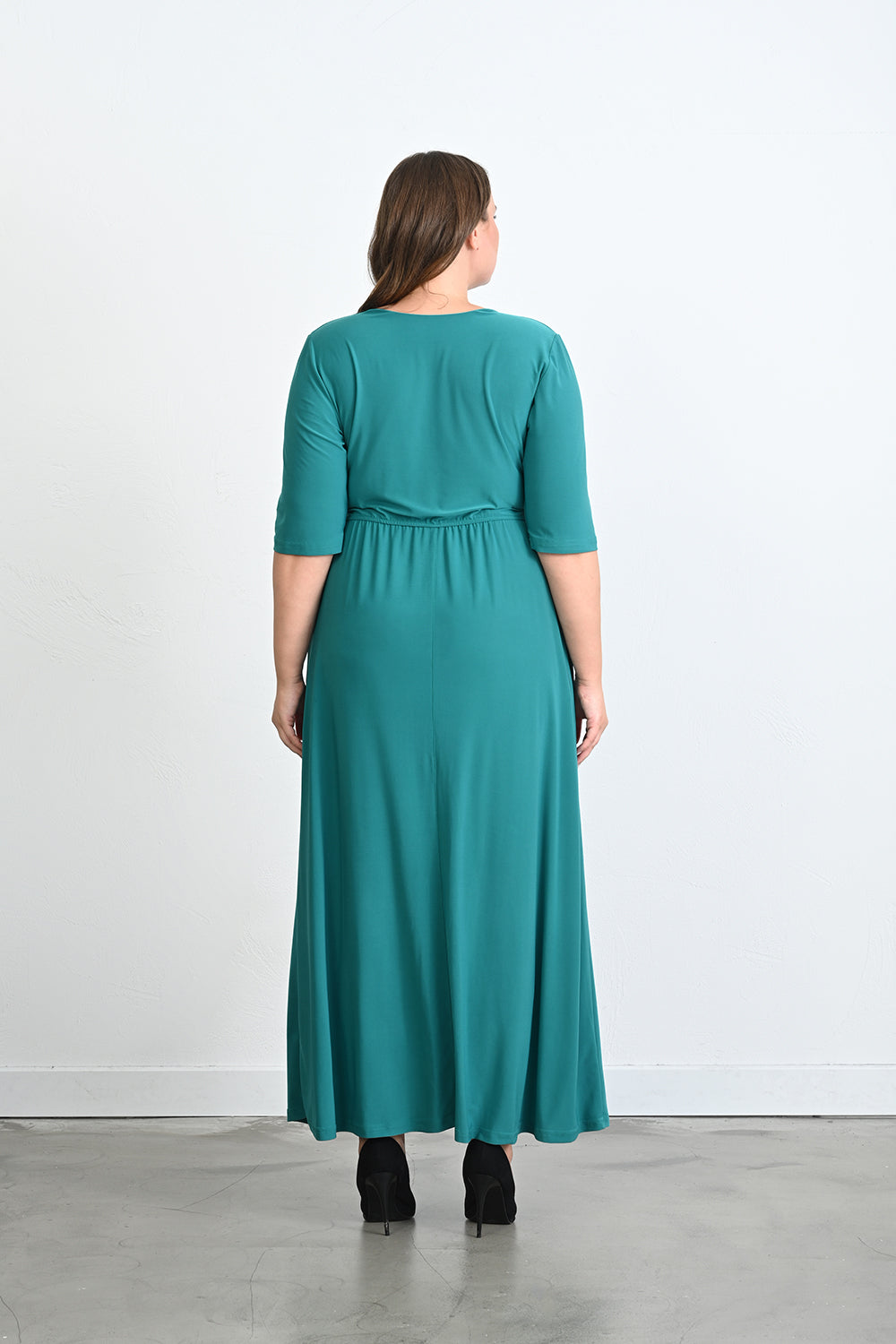 Langes Kleid mit V-Ausschnitt im Wickelstil "Samantha" - Grün – Grün