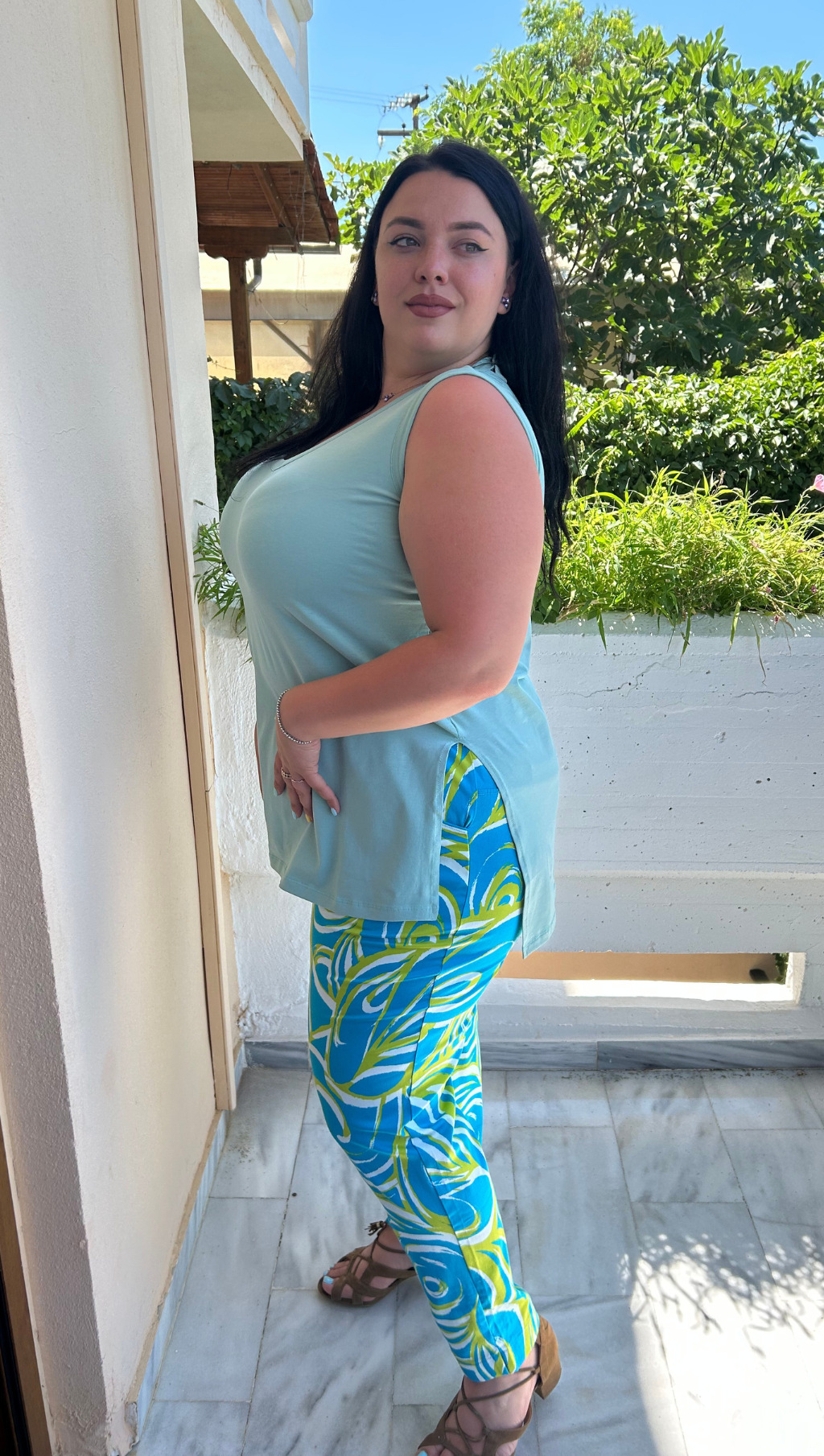 Elastische Hose mit Print und Gummibund