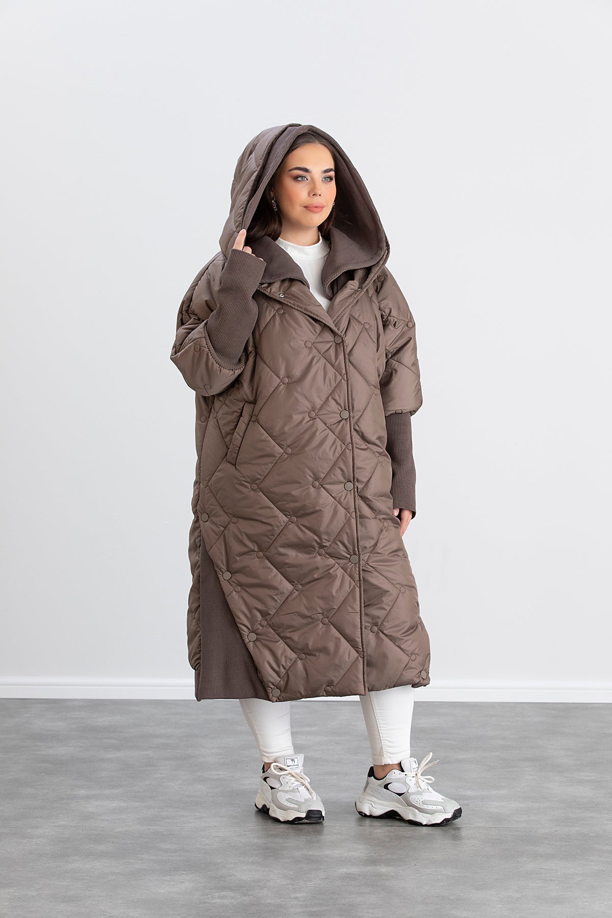 Lange Jacke mit Strickdetails in großen Größen- Mocca


