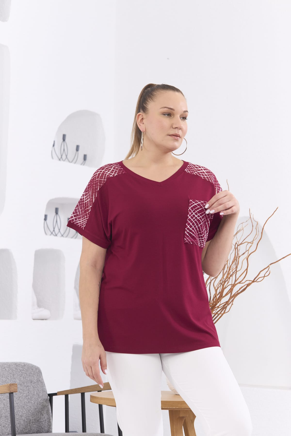 Lange Bluse mit dekorativem Netz - Weinrot