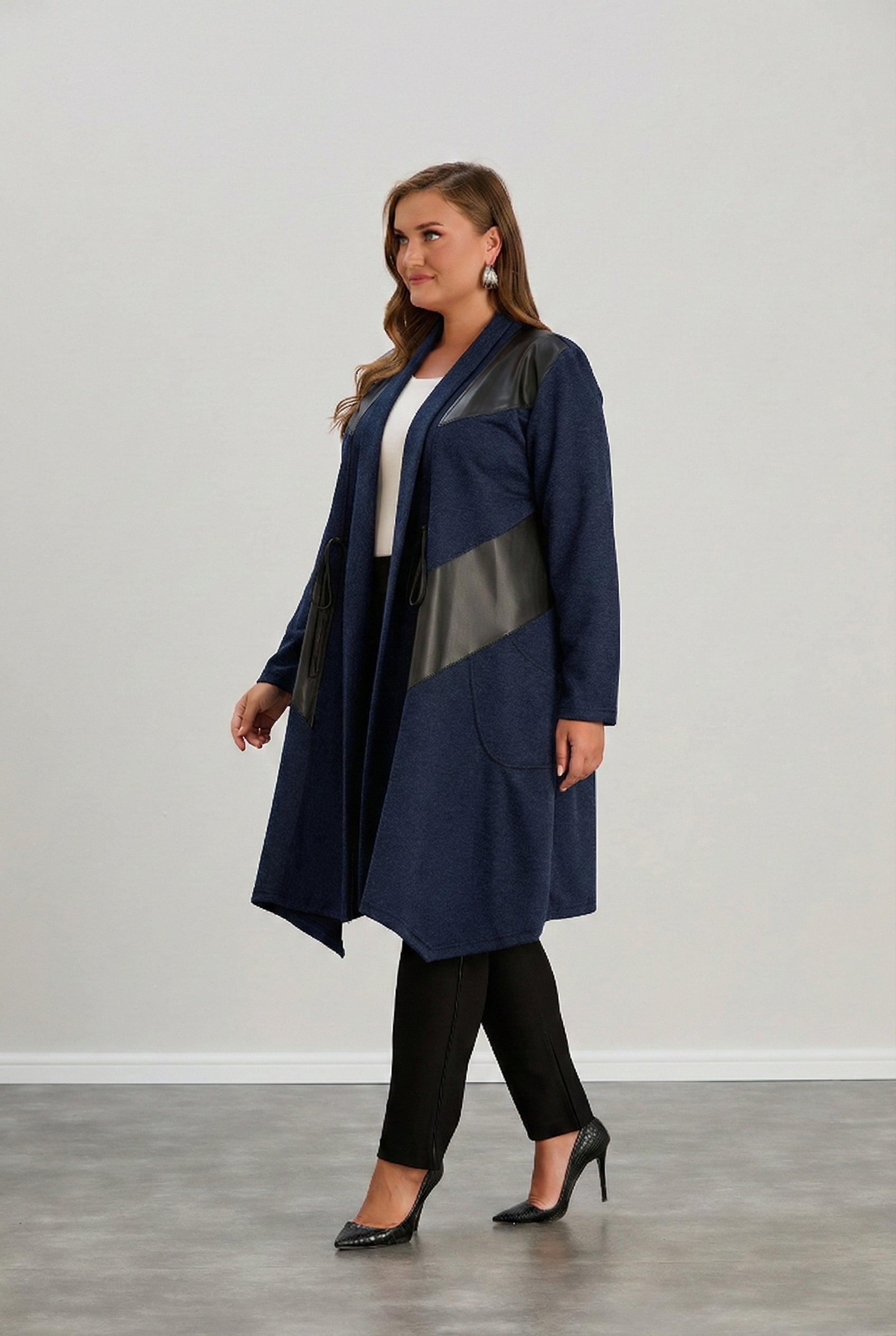 Elegante Weste mit Lederdetails und Bändern - Dunkelblau – Dunkelblau