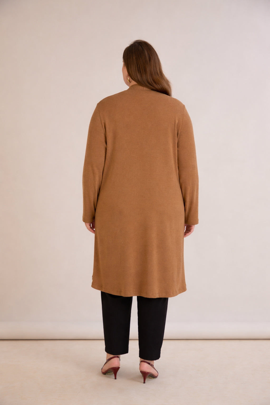 Langer Cardigan im Cape-Stil – Karamell – Karamell