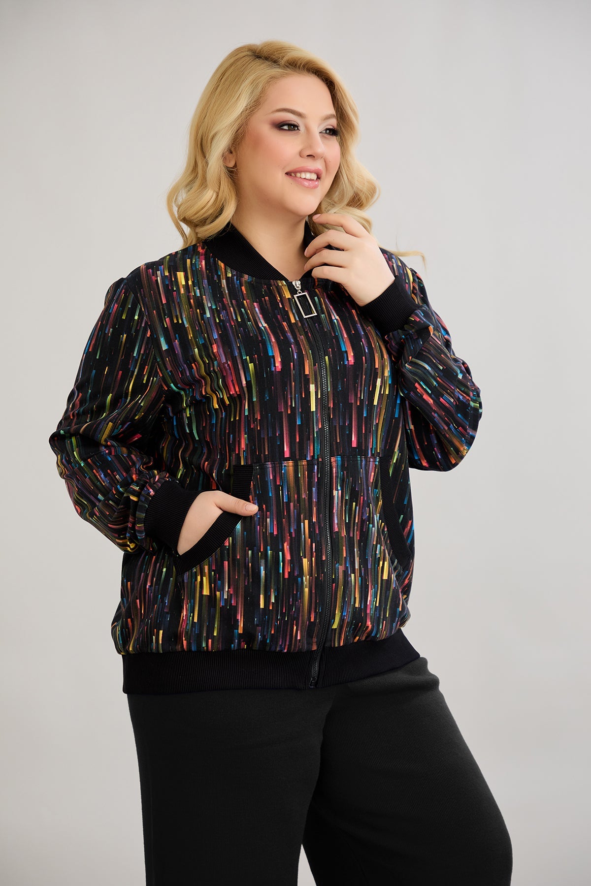 Strickjacke aus Baumwolle mit Print in Übergrößen