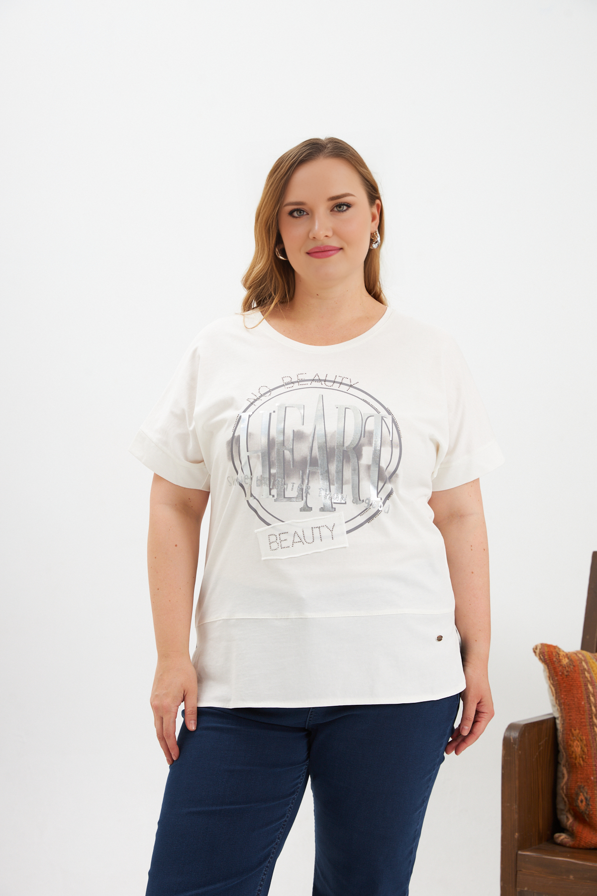 Baumwoll-T-Shirt mit Druck und Strass Heart – Ecru
