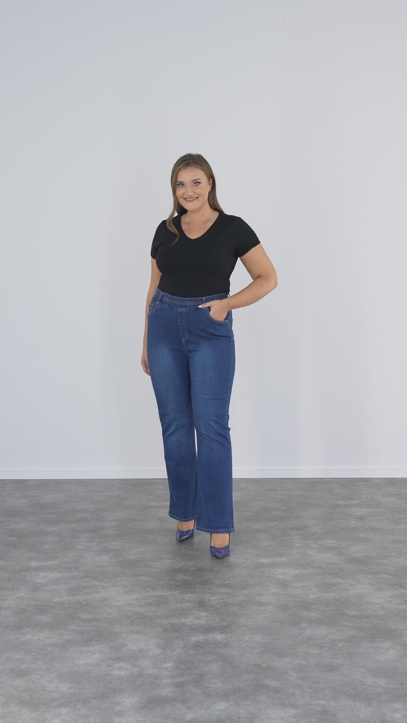 Bootcut-Jeans mit elastischem Bund für Damen in großen Größen