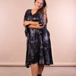 Kleid mit V-Ausschnitt und Ärmelakzent - Grau/Dunkelgrün – Grau/Dunkelgrün